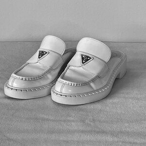 Wishbone White Leather Loafer-Style Sliders - Size 7